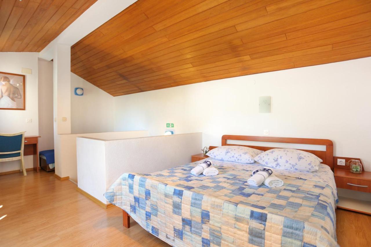 Holiday House With A Parking Space Brela, Makarska - 788 Εξωτερικό φωτογραφία